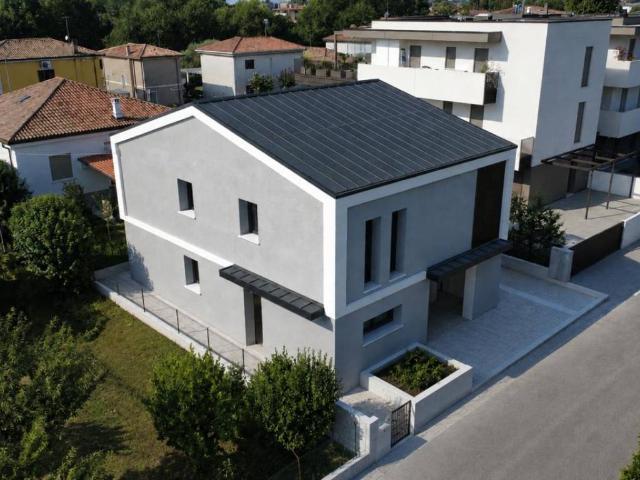 Appartamento in vendita a Castelfranco Veneto, Veneto