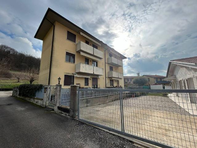Appartamento in vendita a Castelgomberto, Veneto