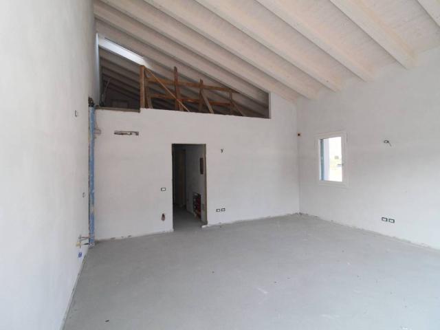 Appartamento in vendita a Castelgomberto, Veneto
