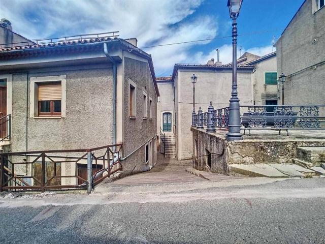 Appartamento in vendita a Castelgrande, Basilicata