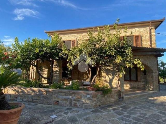 Appartamento in vendita a Castellabate, Salerno