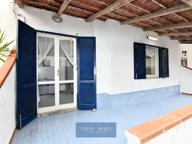 Appartamento in vendita a Castellabate, Campania