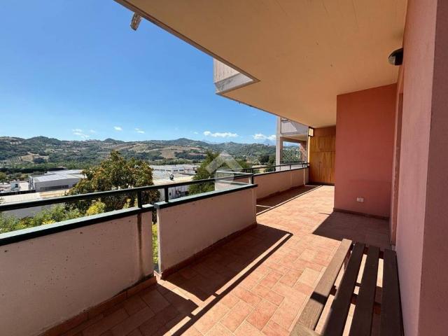 Appartamento in vendita a Castelnuovo Vomano, Castellalto
