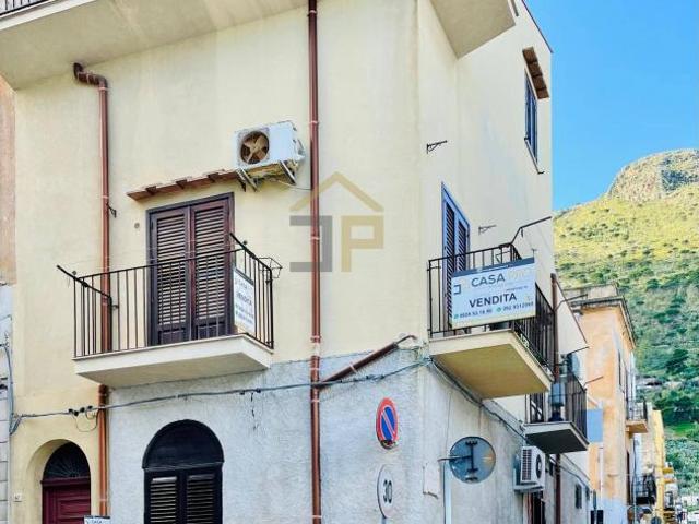 Appartamento in vendita a Castellammare Del Golfo, Sicilia