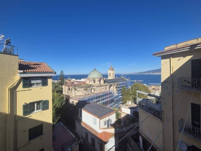 Appartamento in vendita a Caporivo, Castellammare Di Stabia