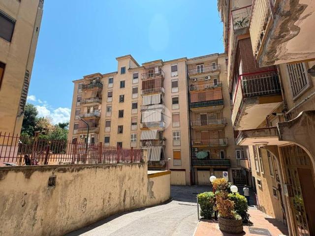 Appartamento in vendita a Pioppaino, Castellammare Di Stabia