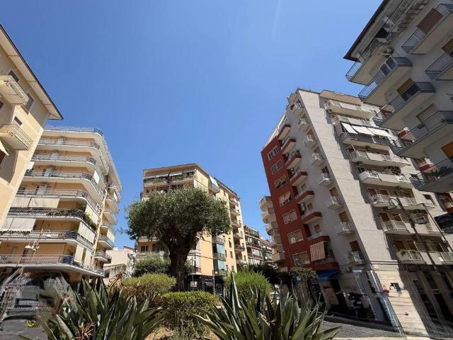 Appartamento in vendita a Castellammare Di Stabia, Campania
