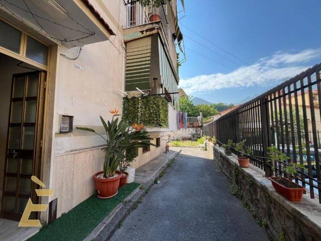 Appartamento in vendita a Rione San Marco, Castellammare Di Stabia