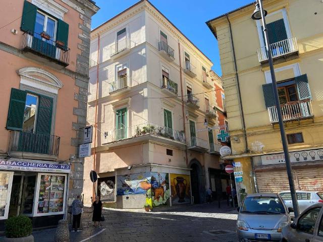 Appartamento in vendita a Caporivo, Castellammare Di Stabia