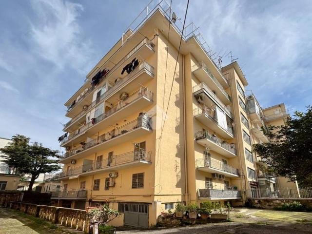 Appartamento in vendita a Rione San Marco, Castellammare Di Stabia