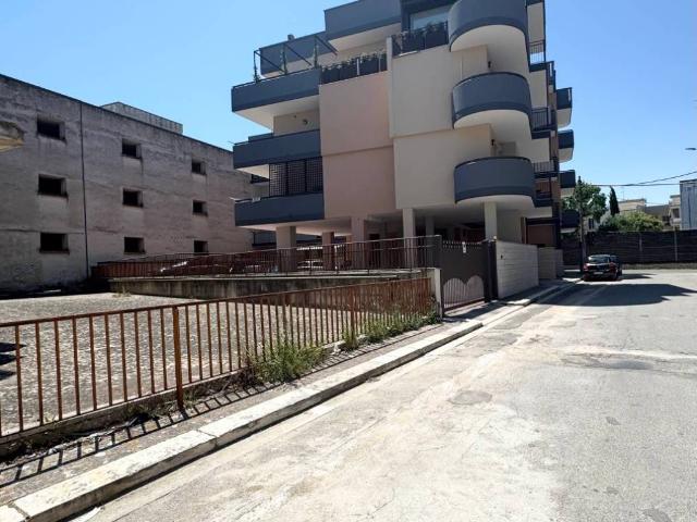 Appartamento in vendita a Zona artigianale, Castellana Grotte