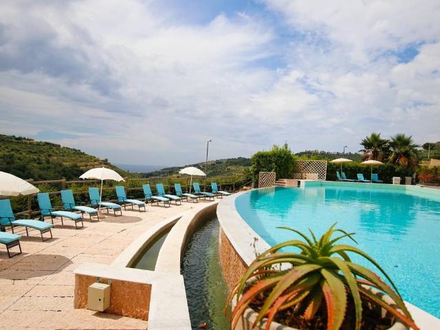 Appartamento in vendita a Castellaro, Liguria