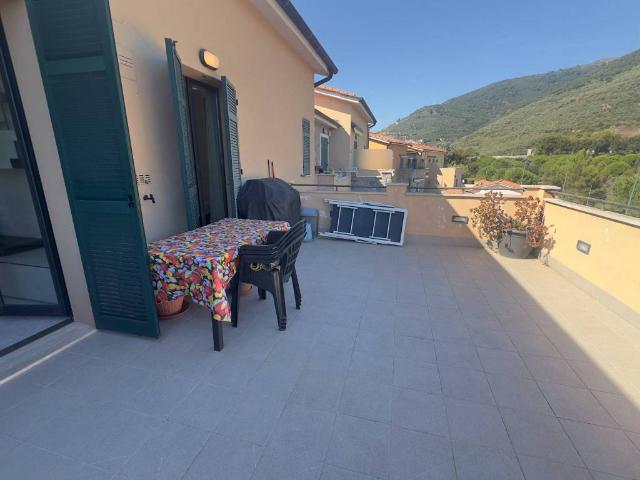 Appartamento in vendita a Castellaro, Liguria