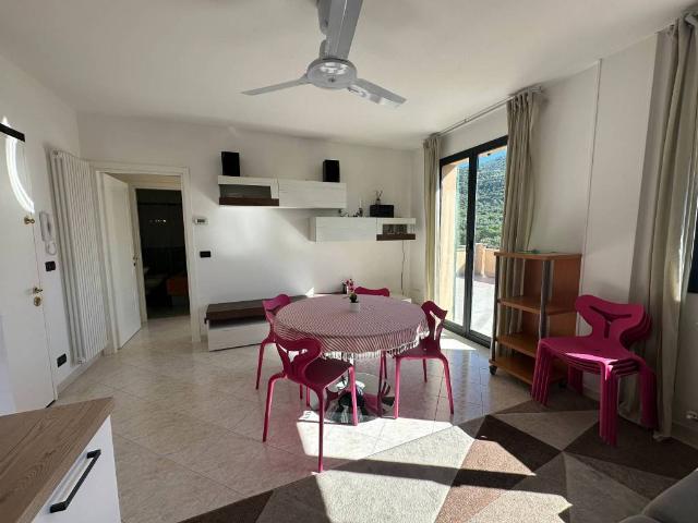 Appartamento in vendita a Castellaro, Liguria