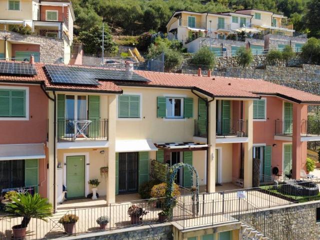 Appartamento in vendita a Castellaro, Liguria