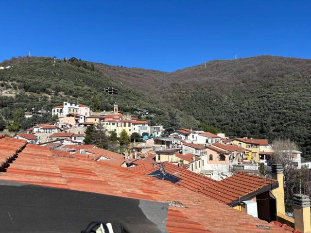 Appartamento in vendita a Castellaro, Liguria