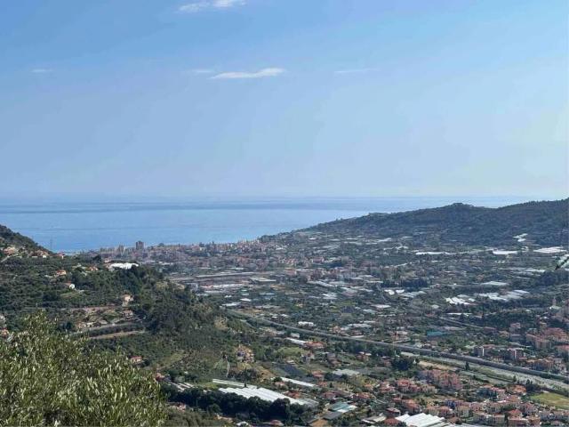 Appartamento in vendita a Castellaro, Liguria