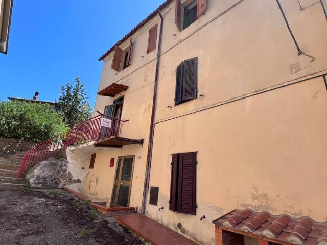 Appartamento in vendita a Unione dei Comuni Montani Amiata Grossetana, Castell'azzara