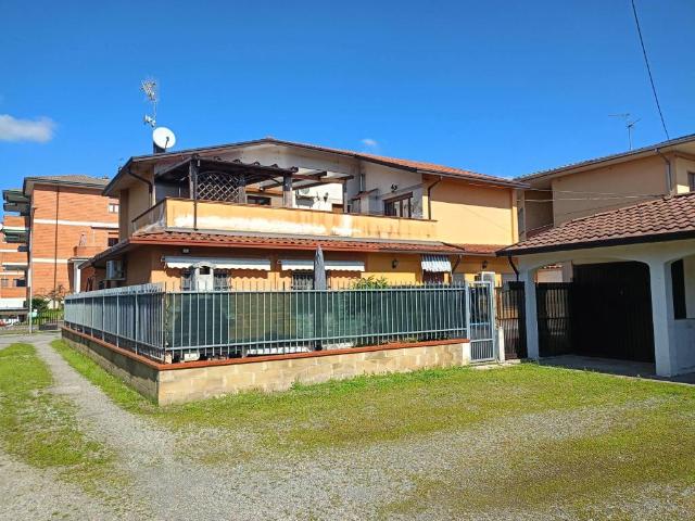 Appartamento in vendita a Castelleone, Lombardia
