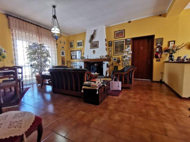 Appartamento in vendita a Castelletto Di Branduzzo, Lombardia