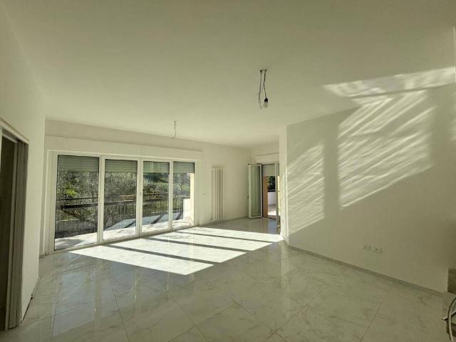 Appartamento in vendita a Castelli, Abruzzo