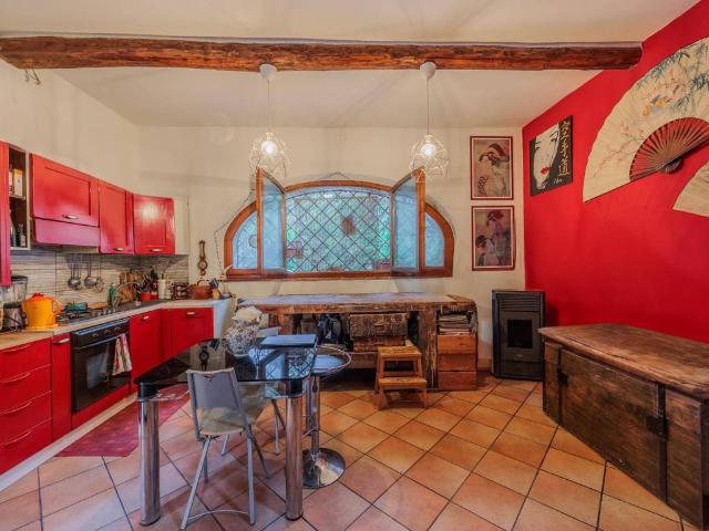 Appartamento in vendita a Castellina In Chianti, Toscana