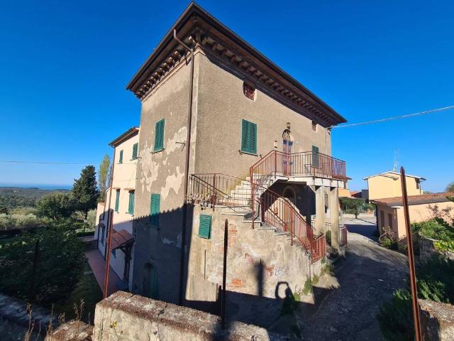 Appartamento in vendita a Castellina Marittima, Toscana