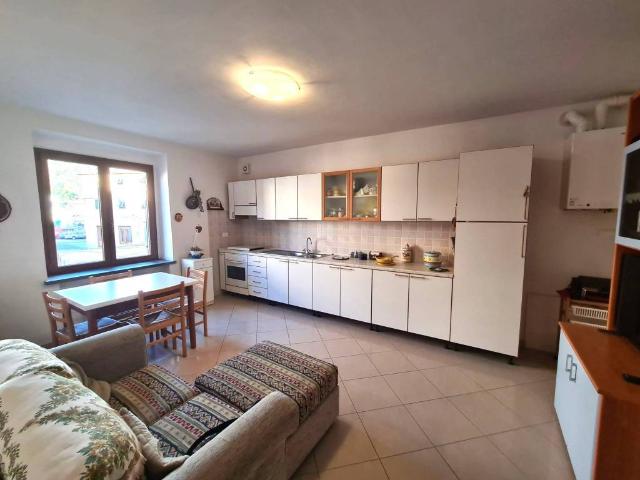 Appartamento in vendita a Castellina Marittima, Toscana