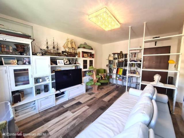 Appartamento in vendita a Castellina Marittima, Toscana