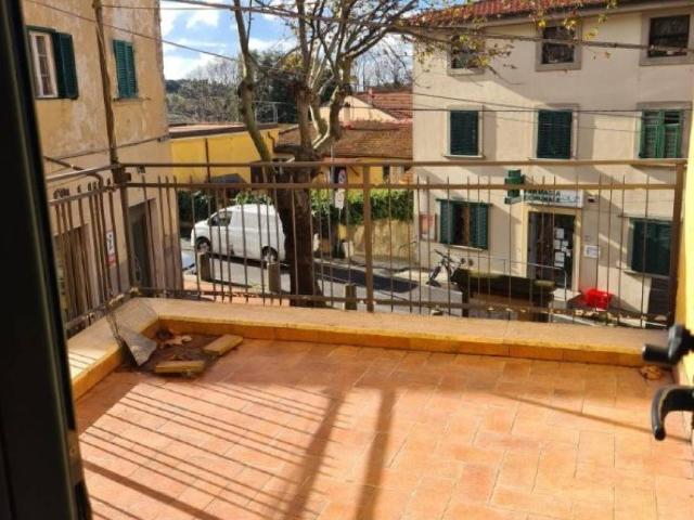 Appartamento in vendita a Castellina Marittima, Toscana