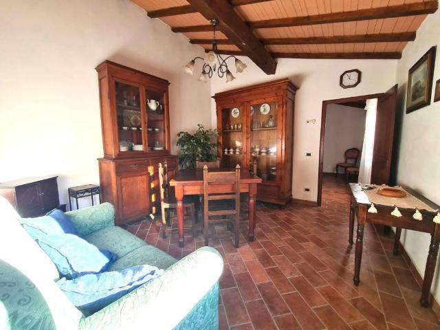 Appartamento in vendita a Castellina Marittima, Toscana