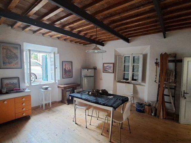 Appartamento in vendita a Castellina Marittima, Toscana