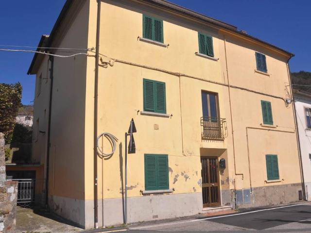 Appartamento in vendita a Castellina Marittima, Toscana
