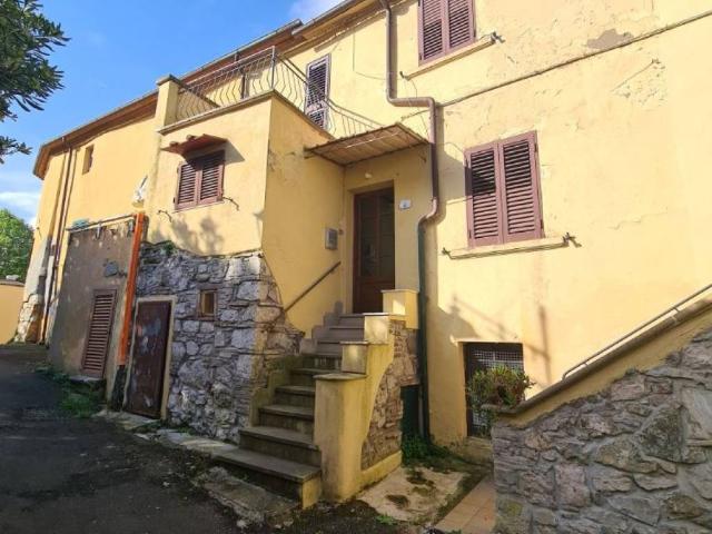 Appartamento in vendita a Castellina Marittima, Toscana