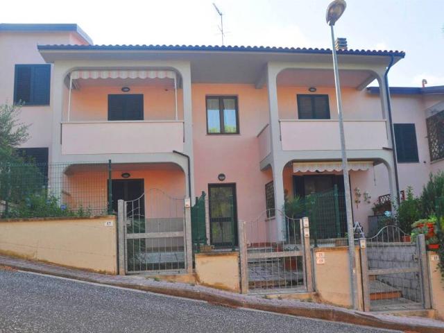 Appartamento in vendita a Le Badie, Castellina Marittima