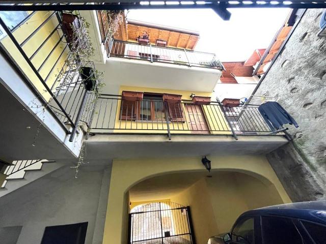 Appartamento in vendita a Comunità Montana Valli del Verbano, Castello Cabiaglio