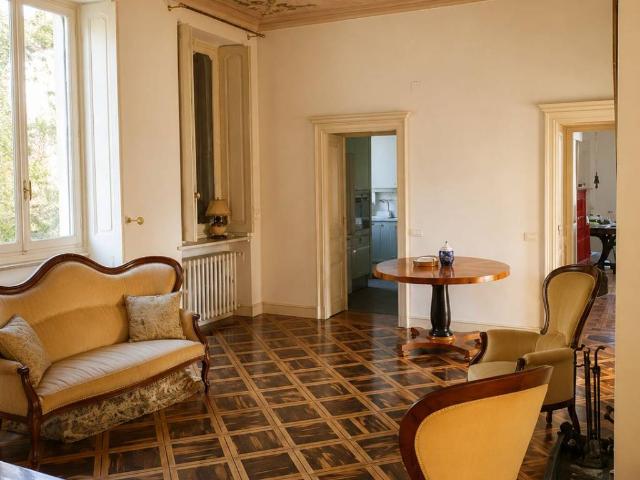 Appartamento in vendita a Poma, Castello Cabiaglio