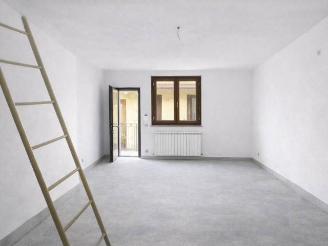 Appartamento in vendita a Comunità Montana Valli del Verbano, Castello Cabiaglio