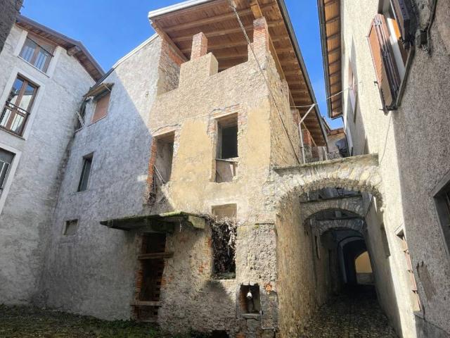 Appartamento in vendita a Comunità Montana Valli del Verbano, Castello Cabiaglio