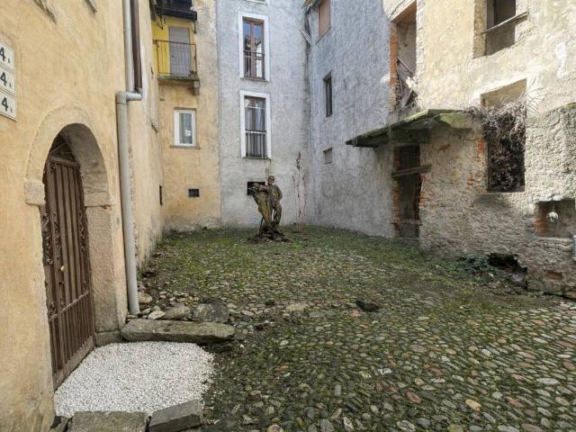 Appartamento in vendita a Comunità Montana Valli del Verbano, Castello Cabiaglio
