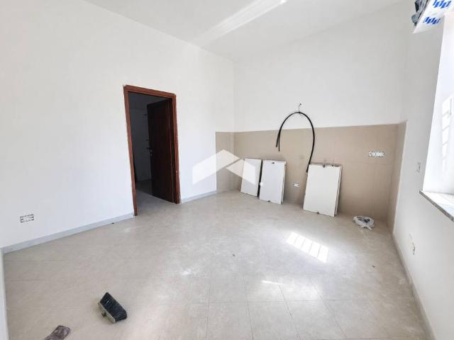 Appartamento in vendita a Castello di Cisterna, Napoli