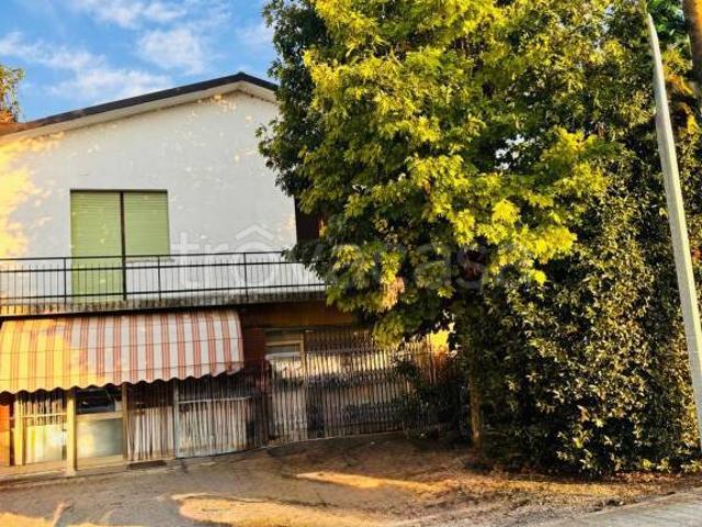 Appartamento in vendita a Castelnovo Bariano, Veneto