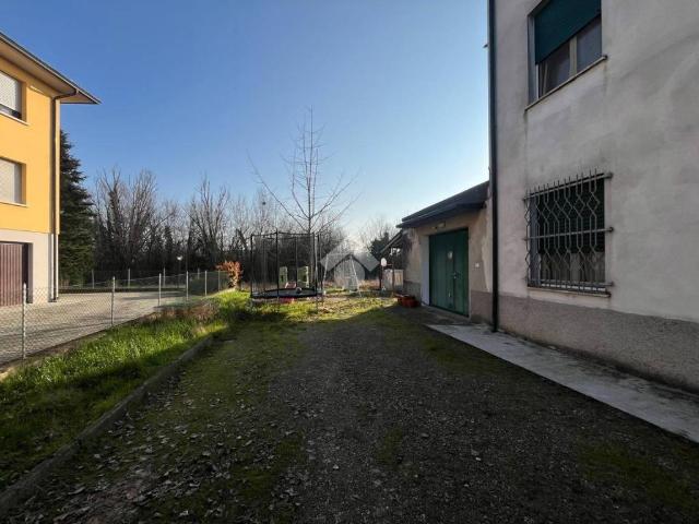 Appartamento in vendita a Terra di Mezzo, Re