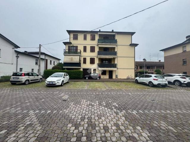 Appartamento in vendita a Terra di Mezzo, Re