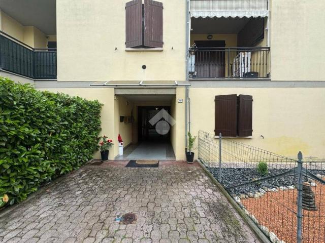 Appartamento in vendita a Terra di Mezzo, Re