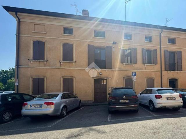 Appartamento in vendita a Terra di Mezzo, Re