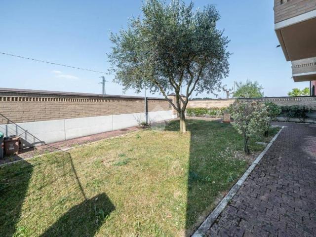 Appartamento in vendita a Terra di Mezzo, Re