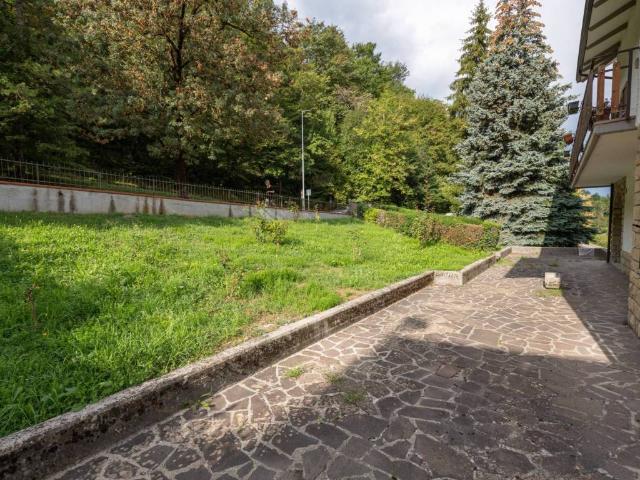 Appartamento in vendita a Al Monte, Castelnovo ne' Monti