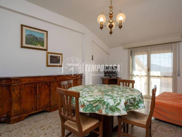 Appartamento in vendita a Mozzola, Castelnovo ne' Monti