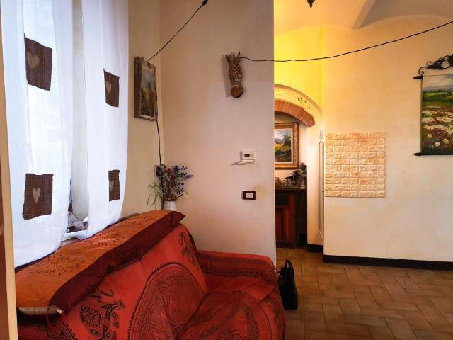 Appartamento in vendita a Asciano, Toscana